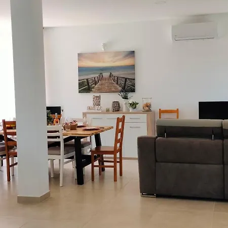 빌라 Quinta Oliveiras, Country House, Private Pool, Parking, Wifi, Ac, Nearby Murtais