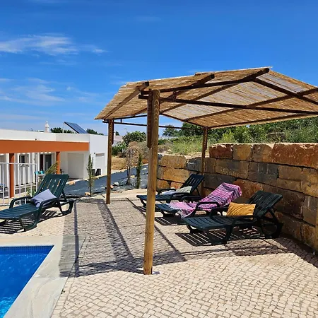 Villa Quinta Oliveiras, Country House, Private Pool, Parking, Wifi, Ac, Nearby Murtais